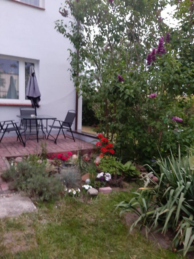 Apartament - 3 Pokojowe Dwupoziomowe Mieszkanie Z Ogrodem Krokowa Exterior foto
